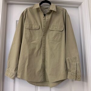 L.L.Bean Traditional Fit Khaki 100% Cotton Button Up Work Shirt Men’s M Reg